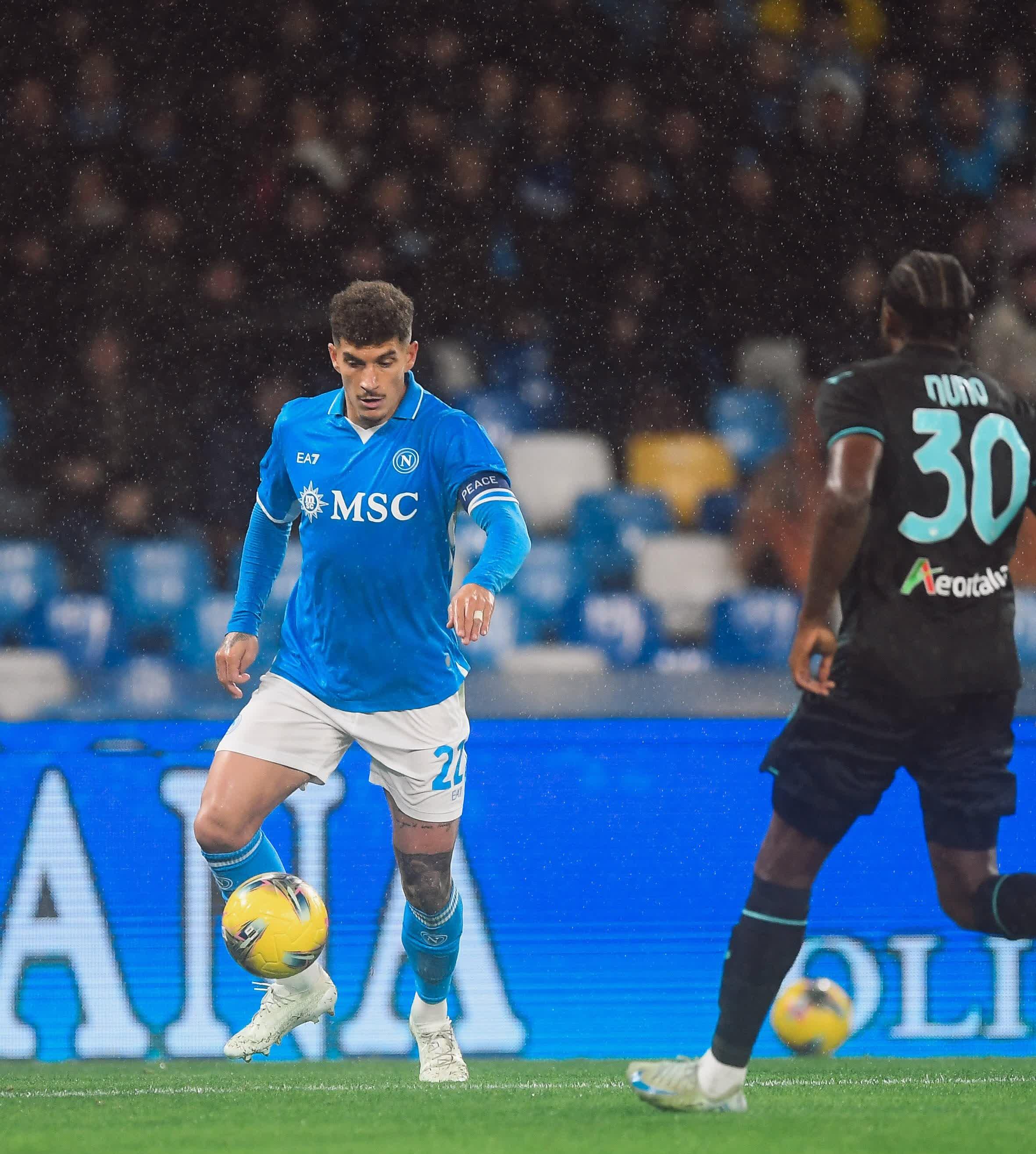 乌迪内斯成功摆脱困境，力压对手取胜的简单介绍