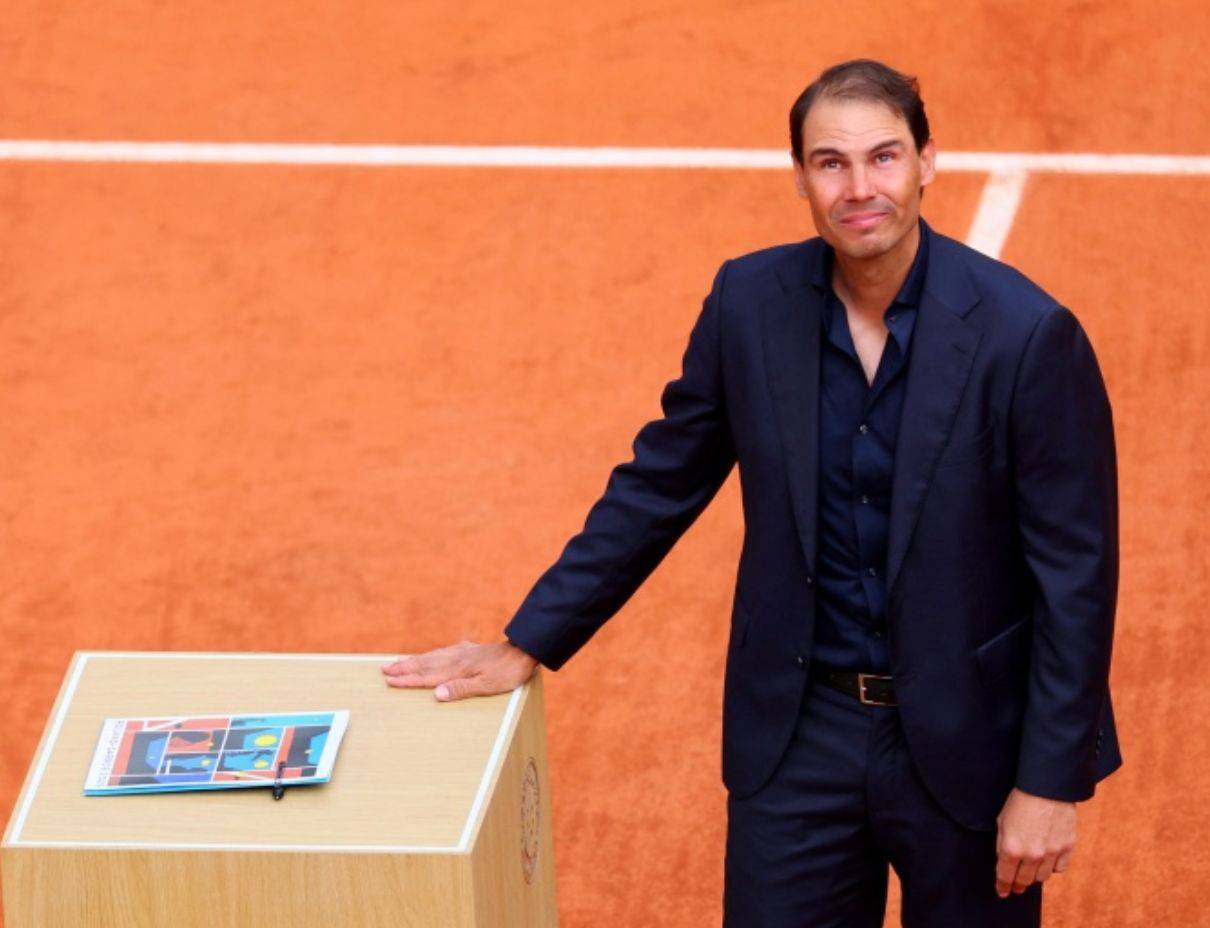 纳达尔重返赛场，战术调整首场状态出色，掘金观众沸腾！